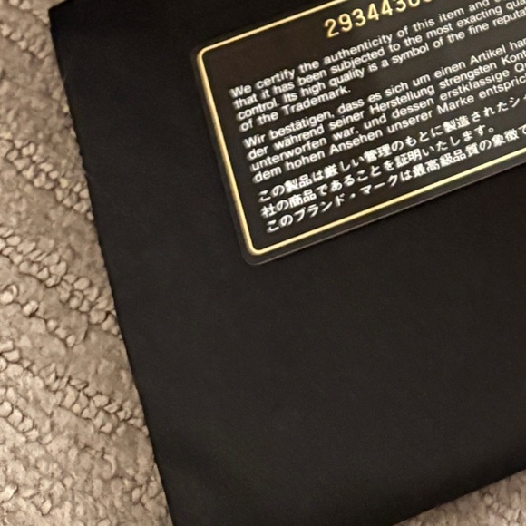 Chanel Small Boy Bag Caviar Leather - Picture 16 of 16